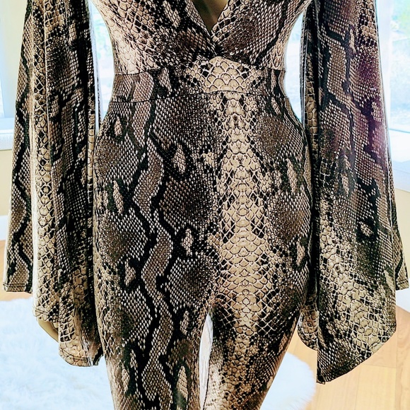 PYTHON BELL SLEEVE JUMPSUIT - Picture 2 of 14